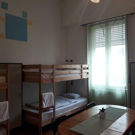 East Side Hostel Будапеща Екстериор снимка